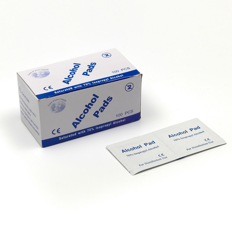 Engangs steril mættet alkoholserviet med natriumklorid 